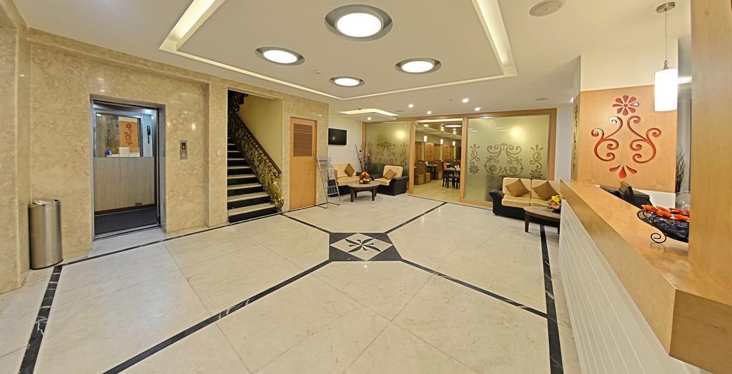 Hotel Gokulam Park Chennai Exterior photo