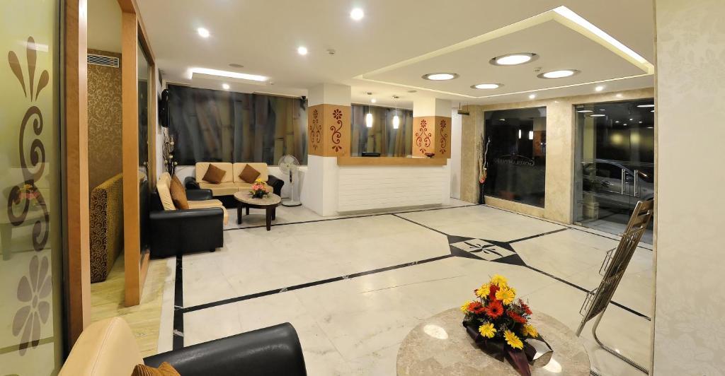 Hotel Gokulam Park Chennai Exterior photo