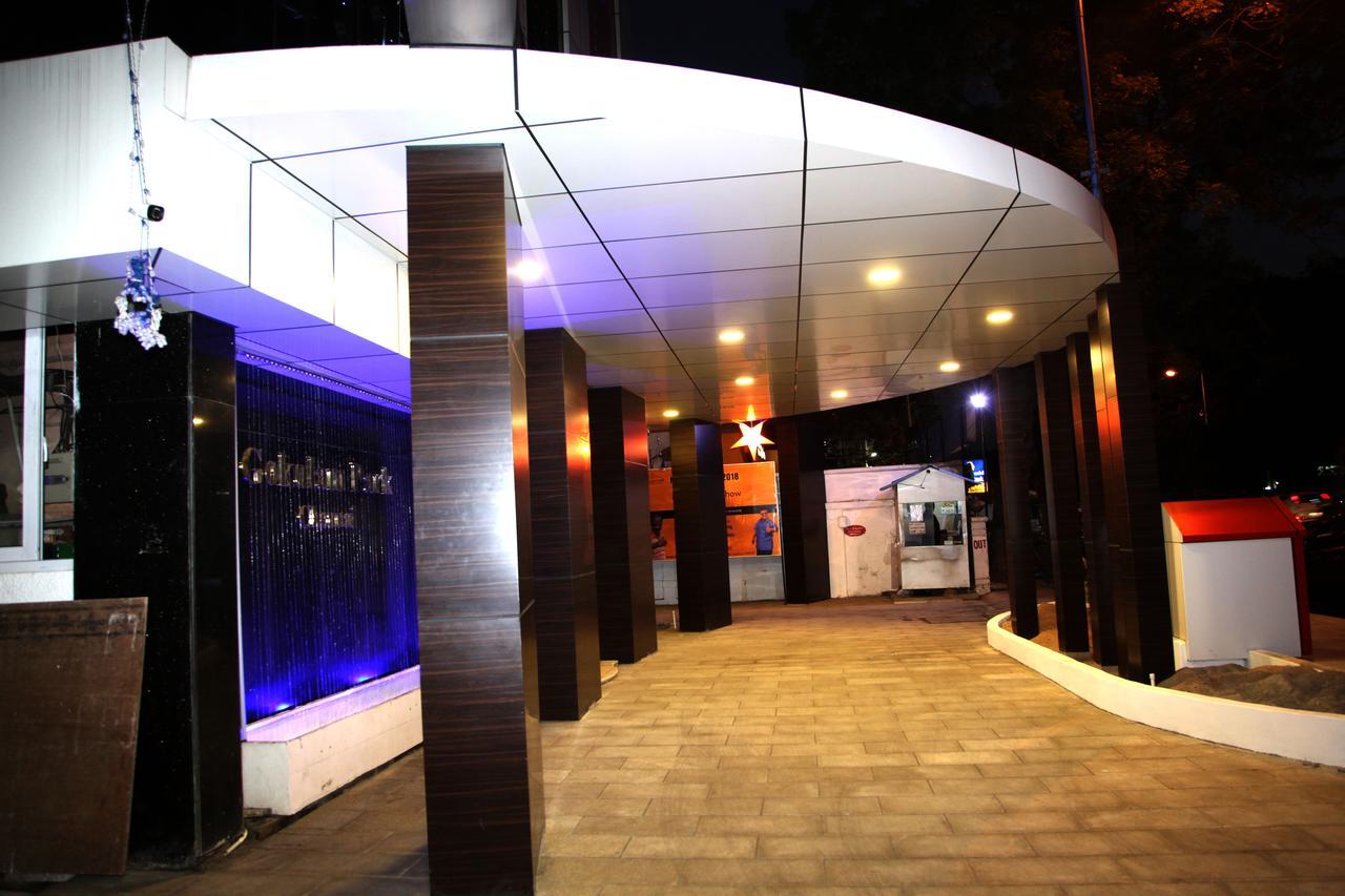 Hotel Gokulam Park Chennai Exterior photo